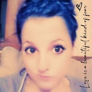 Meet your Posher, Jillian